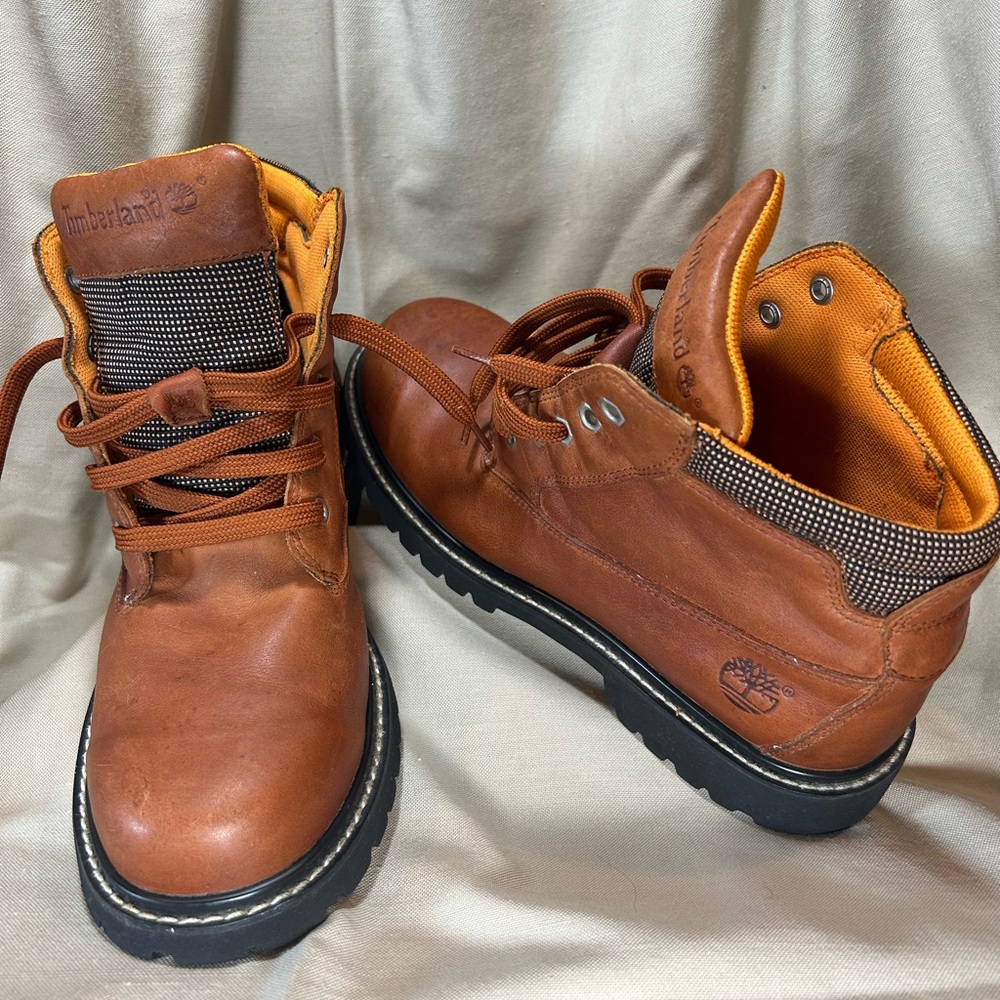Timberland Women’s Cognac/Brown Leather Lace-Up Boots - Picture 2 of 5